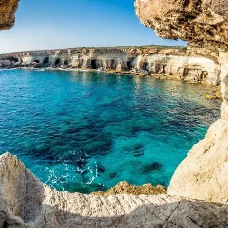 Imagine Your Family Renting A Luxury Holiday Close To Protaras' Main Attractions, 1254 Βίλα *